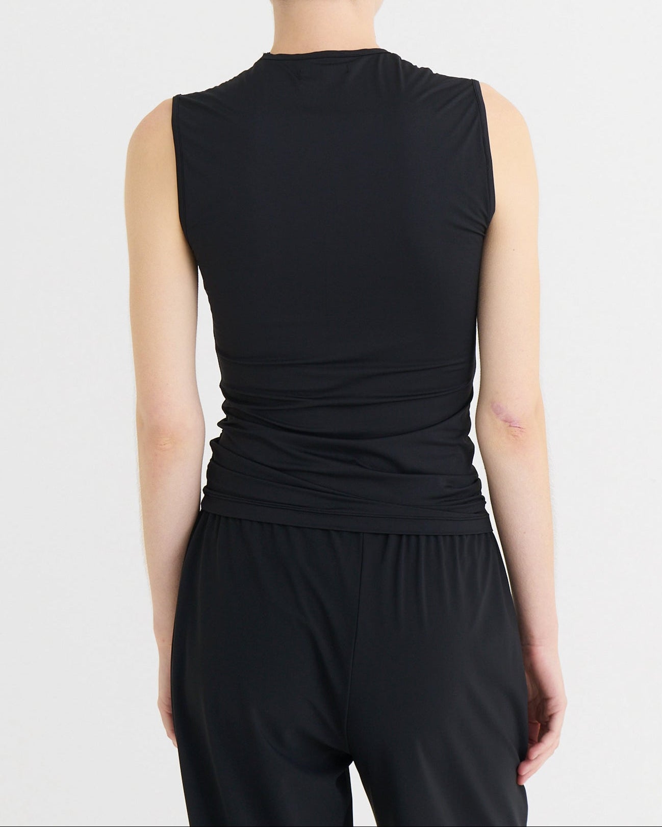 Second skin sleeveless top, Black