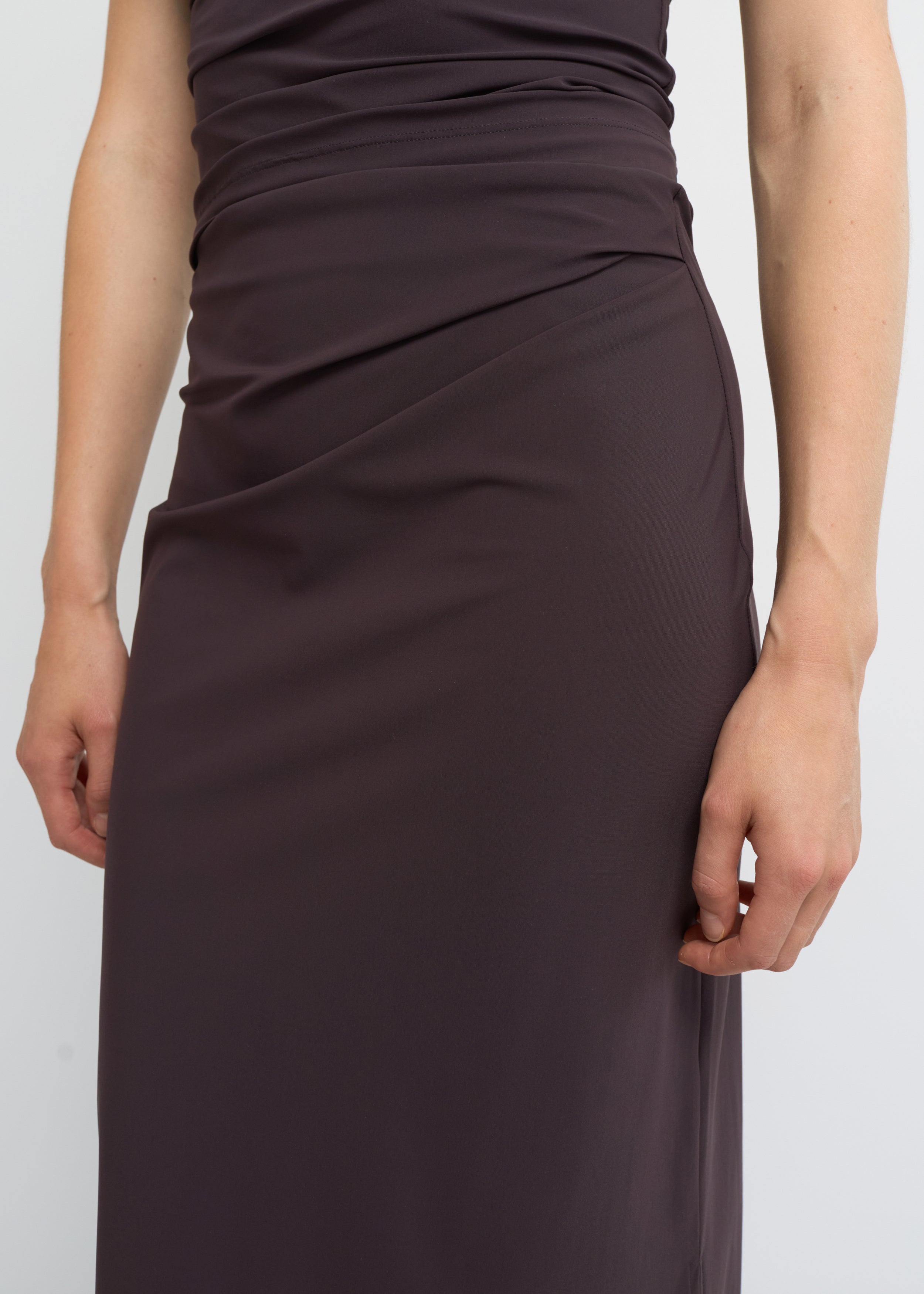 Fig asymmetric mid-length skirt in recycled Italian jersey