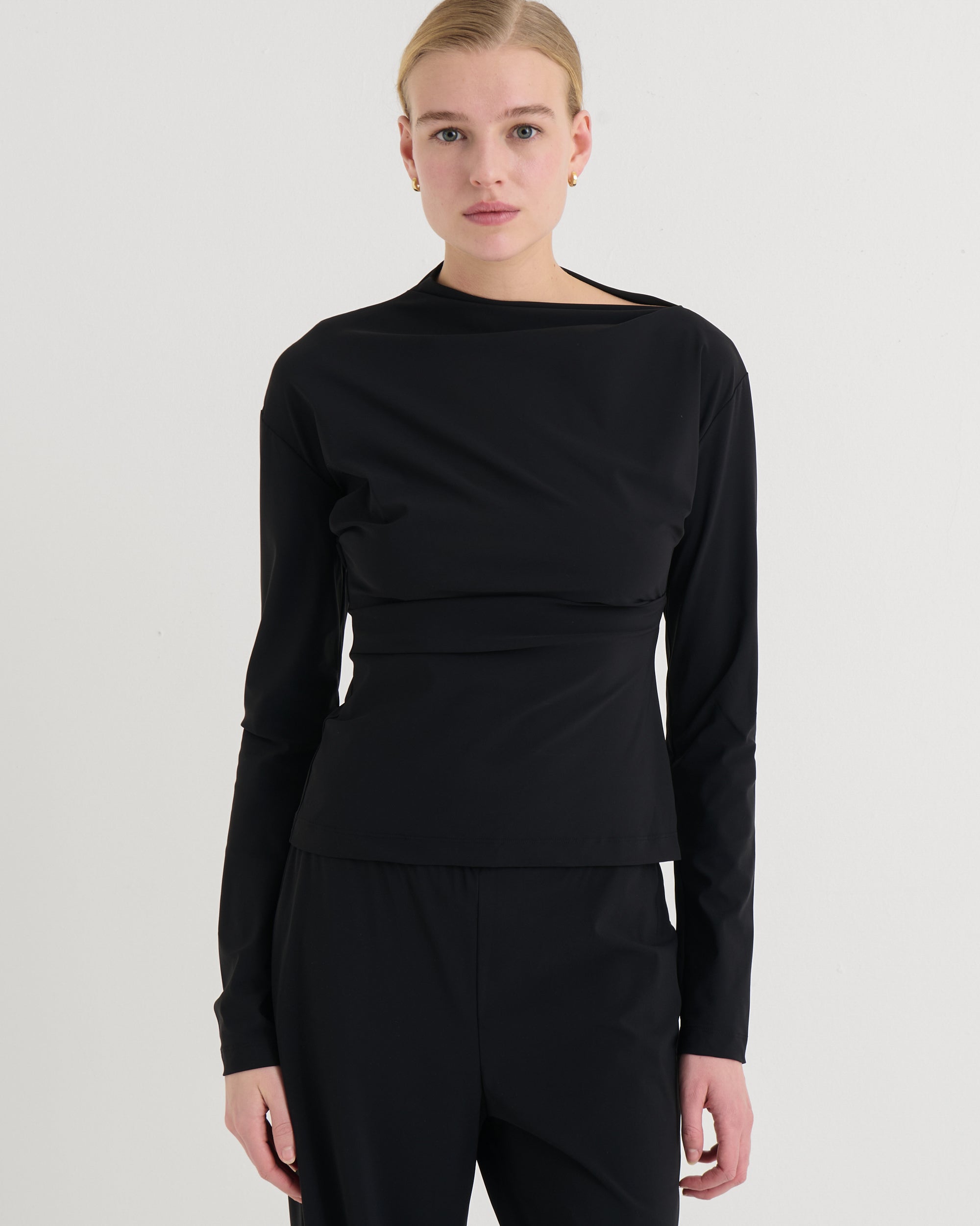 Asymmetric longsleeve top, Black