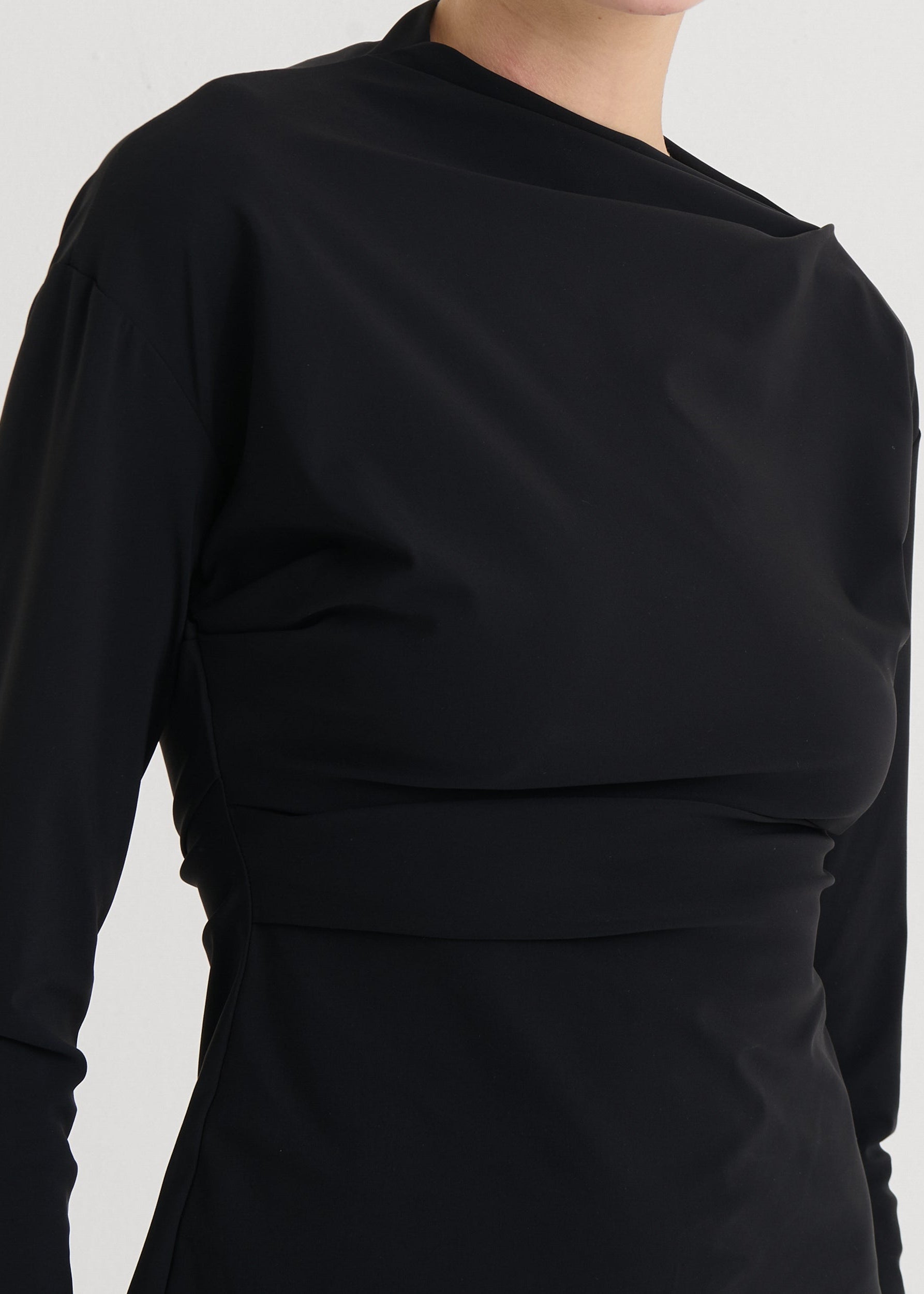 Asymmetric longsleeve top, Black