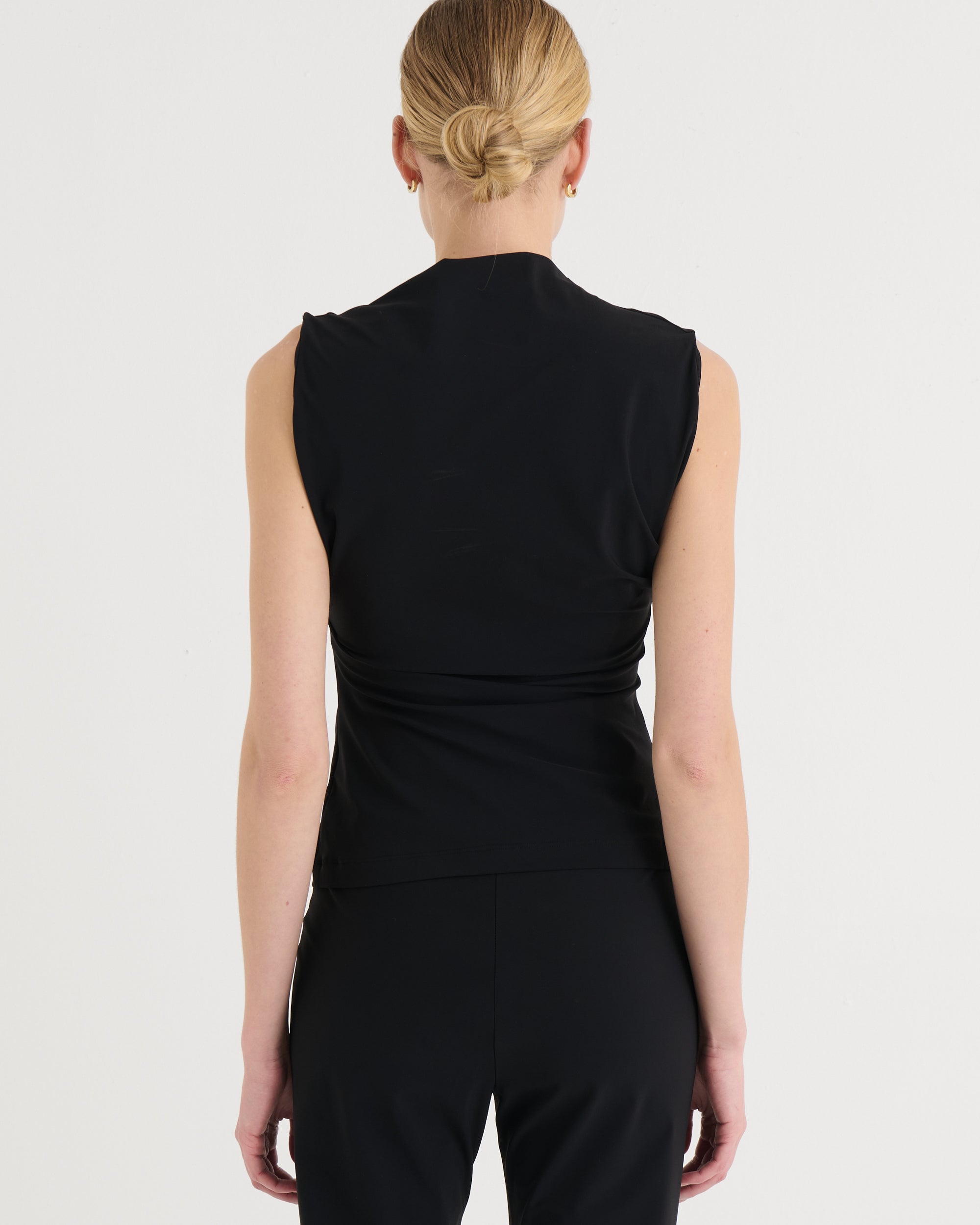 Asymmetric sleeveless top, Black