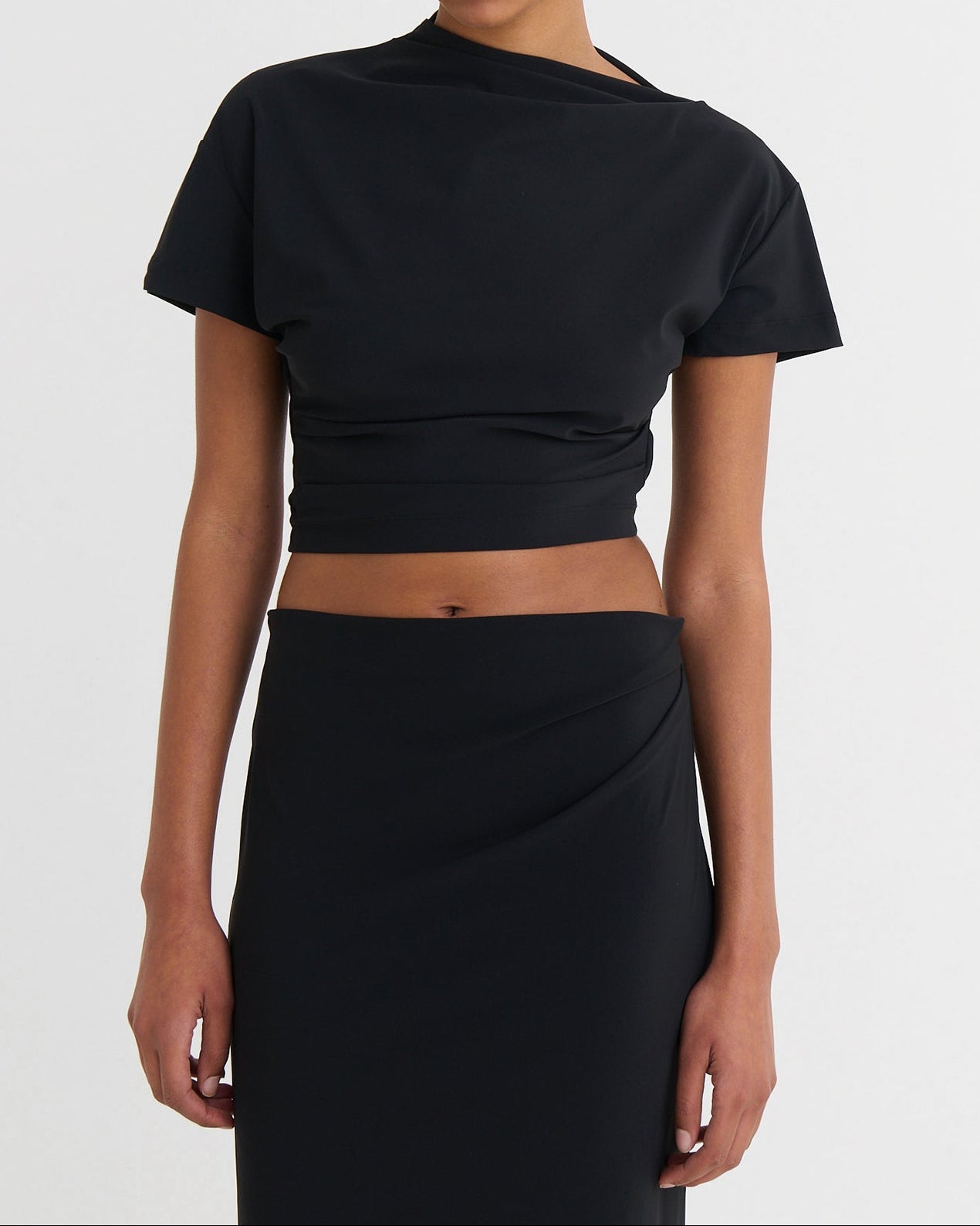 Asymmetric cropped top, Black